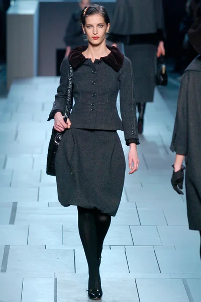 Look 8